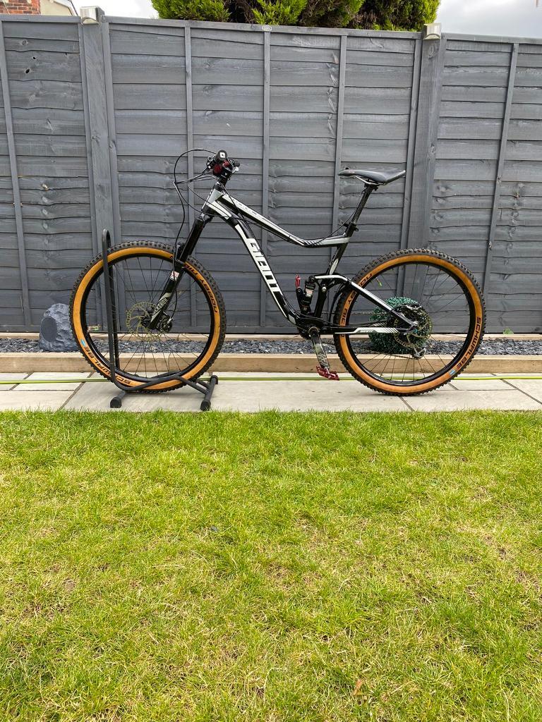 full suspension mountain bike 